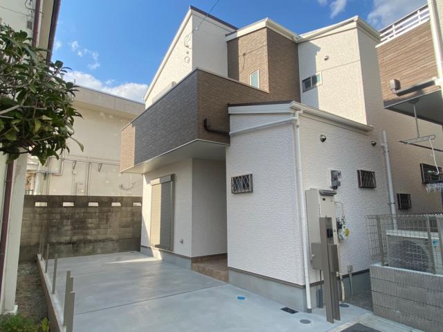 吹田市泉町2